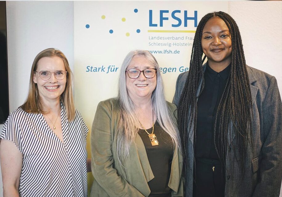 Melanie Groß, Dr. Jen Marchbank, and Aminata Touré, Minister for Social Affairs, Youth, Family, Seniors, Integration and Equality of Schleswig-Holstein, meeting during an international knowledge exchange on violence prevention and elder abuse in Germany.